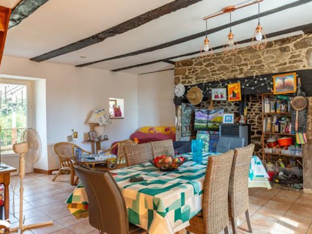Vente Maison 6 pièces 95 m2 Lascaux