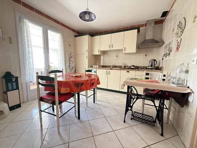 Vente Maison 6 pièces 97 m2 Joue les tours