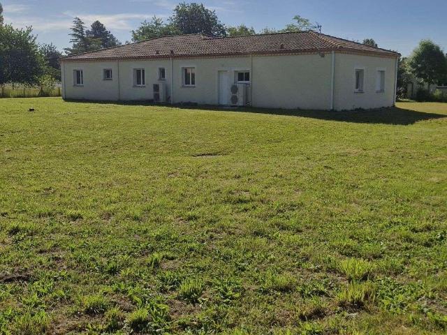 Vente maison 6 pièces Castelsarrasin 82