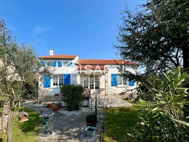 Vente maison 6 pièces Angles 85