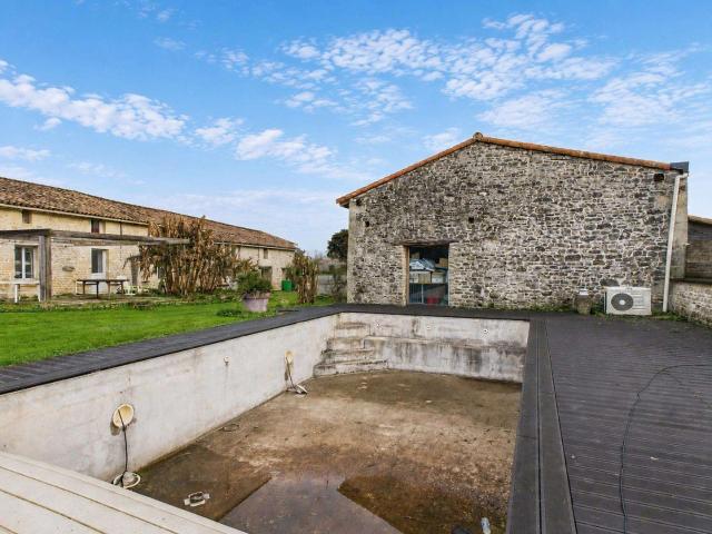 Vente maison 6 pièces Béceleuf 79