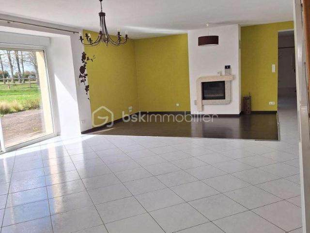 Vente maison 6 pièces Belgeard 53