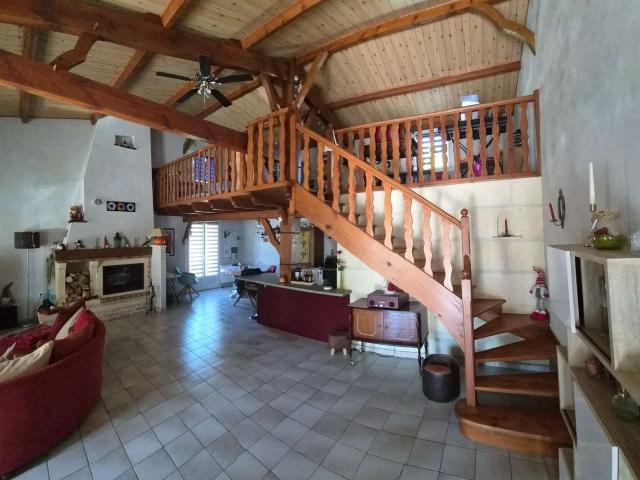 Vente maison 6 pièces Brizambourg 17