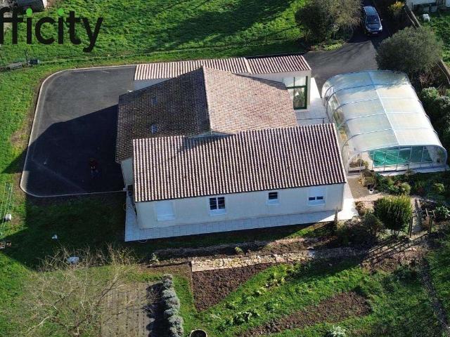 Vente maison 6 pièces La Ronde 17