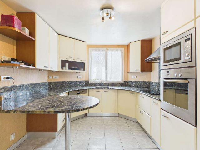 Vente maison 6 pièces Larmor Plage 56