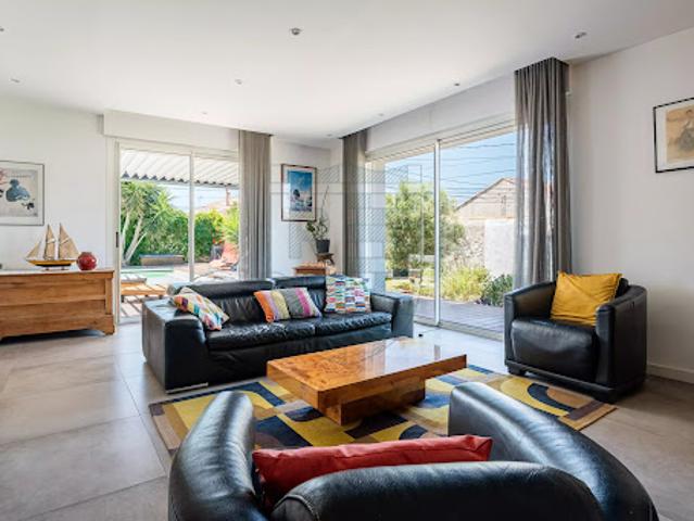 Vente Maison 6 pièces 200 m2 Marseille 8ème