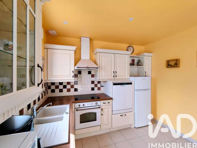 Vente maison 6 pièces Saint Julien le Faucon 14