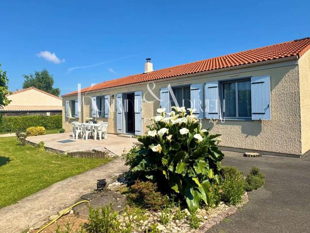Vente maison 6 pièces Saint Martin de Fraigneau 85