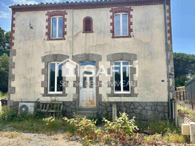 Vente maison 6 pièces Saint Paul Mont Penit 85
