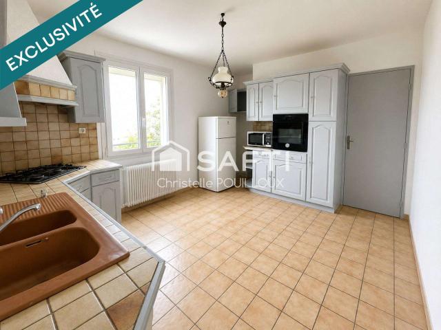 Vente maison 6 pièces Sainte pezenne 79