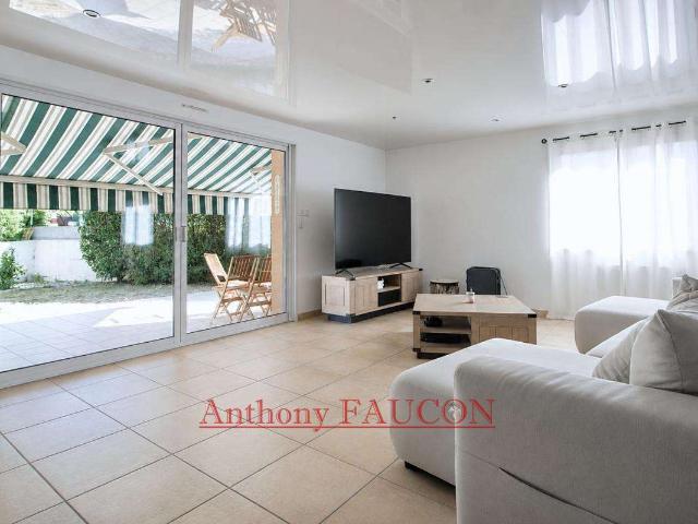 Vente maison 6 pièces Rives de l'Yon 85