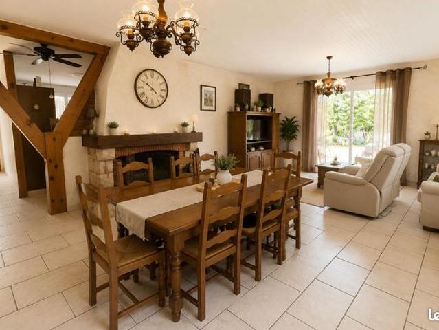 Vente | Maison | 6p | 3ch + combles| 126 m² | Saint Romain de Jalionas | Terrasse