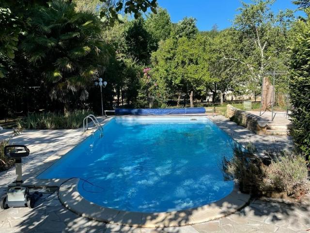 vente maison 8 pièce s 248m² Cahors