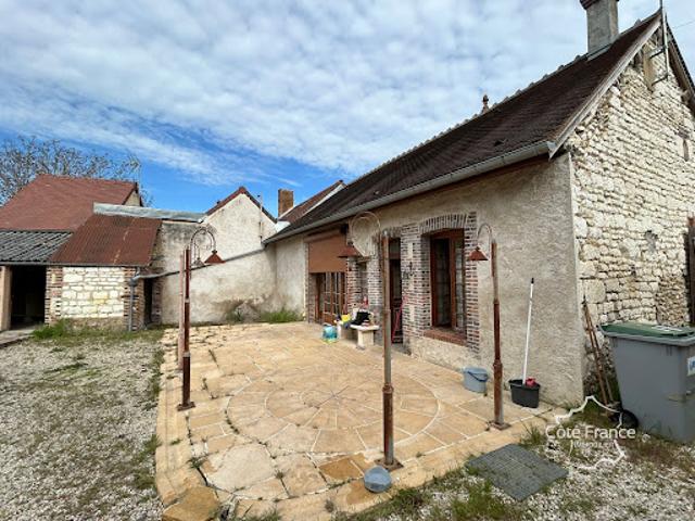 Vente Maison 8 pièces 106 m2 Senan