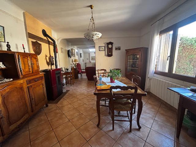 Vente Maison 8 pièces 100 m2 Escales