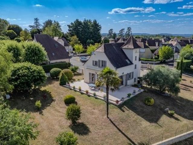 Vente Maison 8 pièces 110 m2 Gourdon