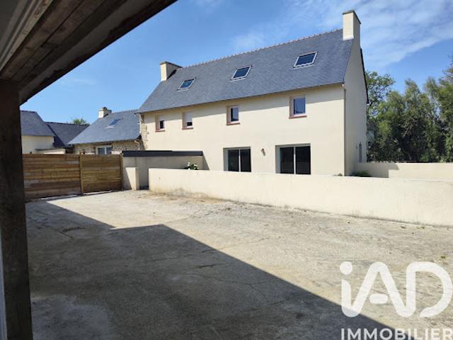 Vente Maison 8 pièces 111 m2 Ploudalmézeau