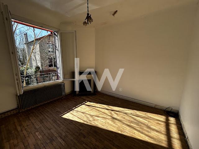 Vente Maison 8 pièces 129.88 m2 Suresnes