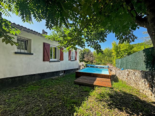 Vente Maison 8 pièces 120 m2 Grézels