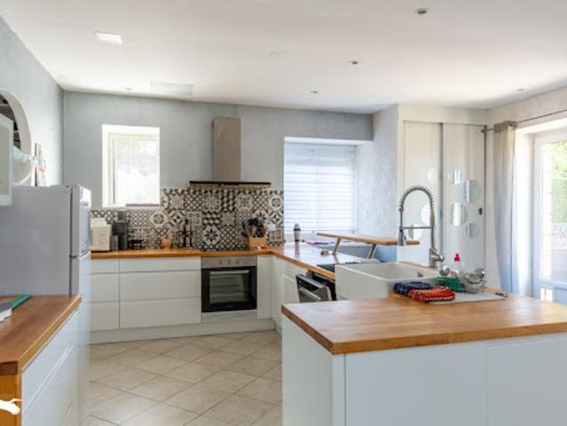 Vente Maison 8 pièces 122 m2 Anlhiac