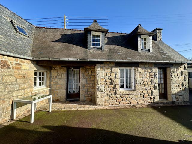 Vente Maison 8 pièces 135 m2 Trévou Tréguignec
