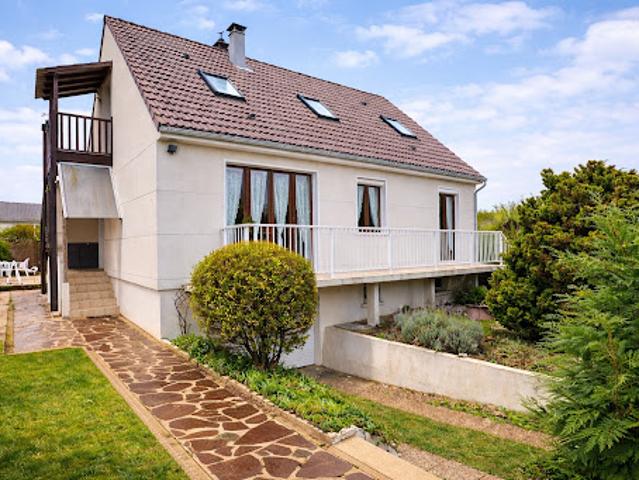 Vente Maison 8 pièces 138 m2 Saint Leu d'Esserent