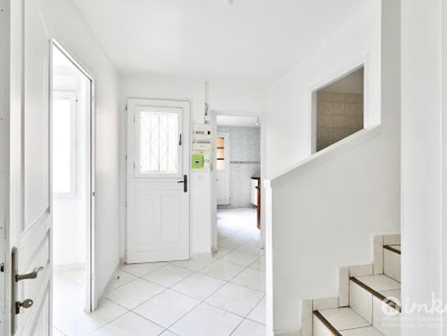 Vente Maison 8 pièces 139 m2 Saint Denis