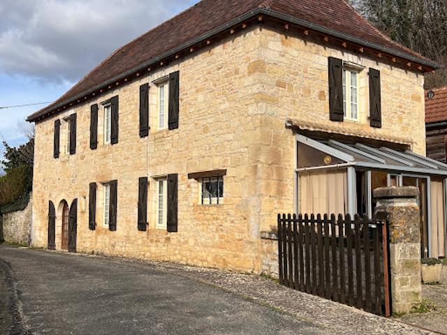 Vente Maison 8 pièces 130 m2 Montignac