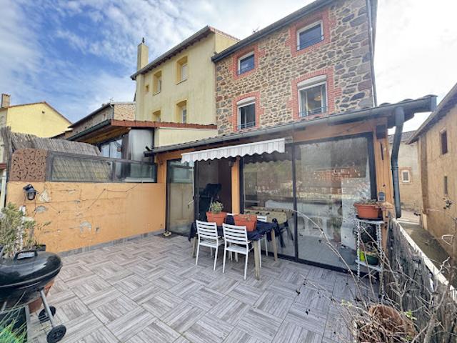 Vente Maison 8 pièces 132 m2 Saint Victor sur Rhins