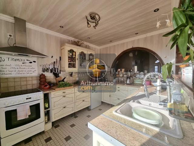 Vente Maison 8 pièces 144 m2 Bouin
