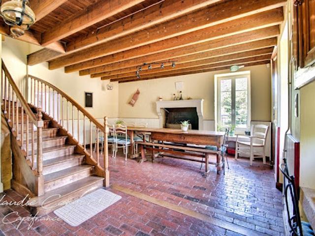 Vente Maison 8 pièces 144 m2 Sigournais
