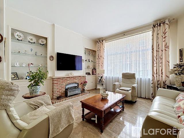 Vente Maison 8 pièces 144.29 m2 Armentieres