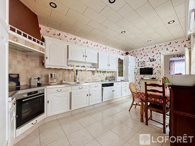 Vente Maison 8 pièces 144.29 m2 Armentieres