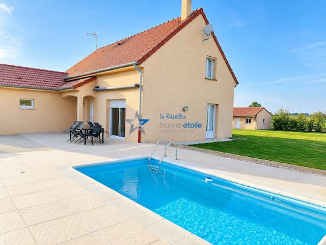 Vente Maison 8 pièces 145 m2 La Genevroye