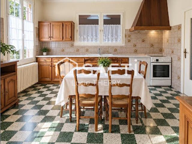 Vente Maison 8 pièces 145 m2 Sainte genevieve