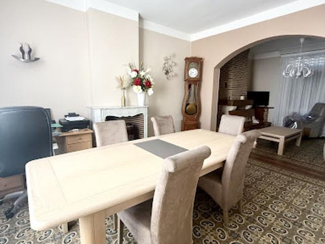 Vente Maison 8 pièces 146 m2 Douvrin