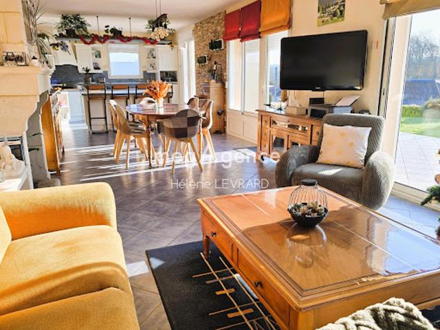 Vente Maison 8 pièces 148 m2 Sillé le Guillaume