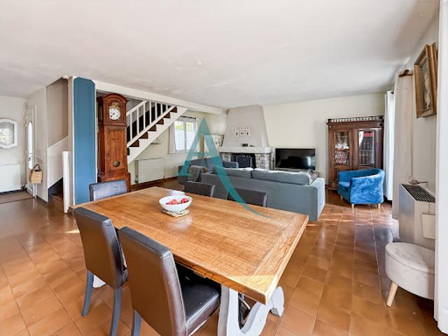 Vente Maison 8 pièces 149 m2 Echarcon