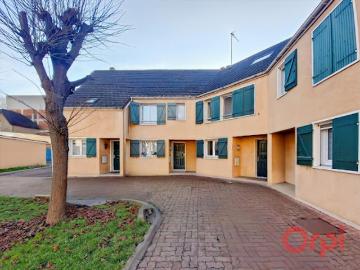 Vente Maison 8 pièces 149 m2 Saint Denis