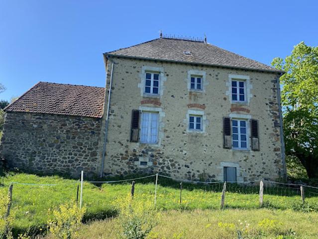 Vente Maison 8 pièces 140 m2 La Monselie