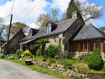 Vente Maison 8 pièces 140 m2 Langoëlan
