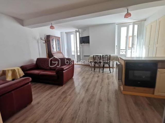Vente Maison 8 pièces 140 m2 Thoard