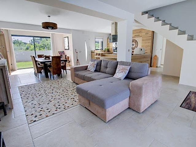 Vente Maison 8 pièces 140 m2 Vidauban