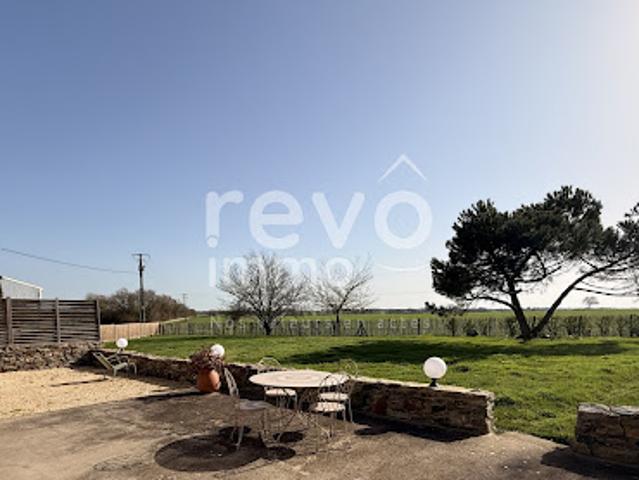 Vente Maison 8 pièces 141 m2 Les Brouzils