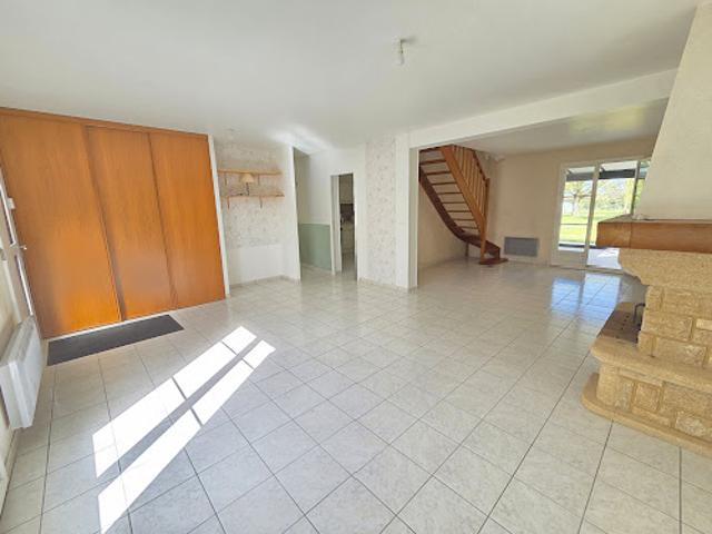 Vente Maison 8 pièces 141 m2 Sury près Léré