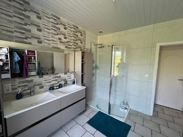 Vente Maison 8 pièces 143 m2 Cellettes