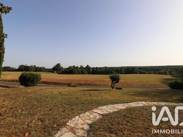 Vente Maison 8 pièces 155 m2 Montguyon