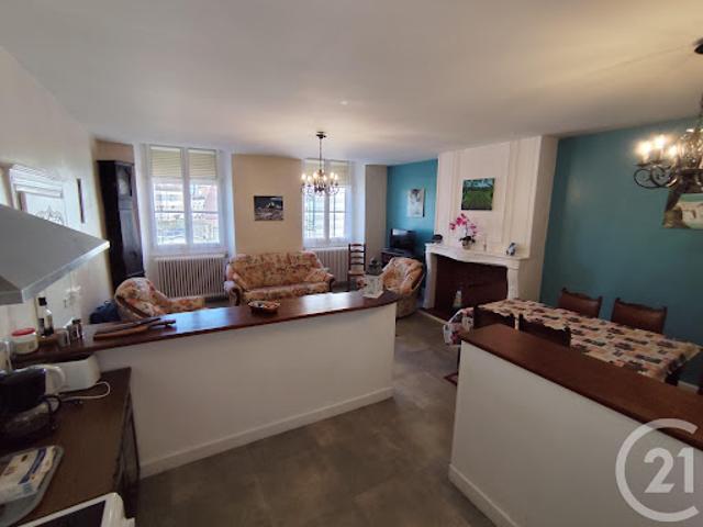 Vente Maison 8 pièces 155 m2 Châteaumeillant