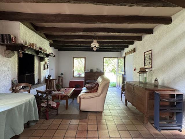 Vente Maison 8 pièces 155 m2 Civray
