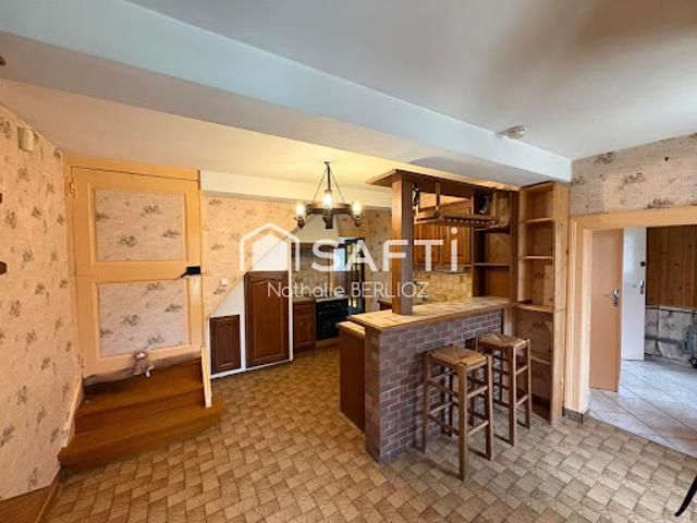 Vente Maison 8 pièces 155 m2 Faverges de la Tour